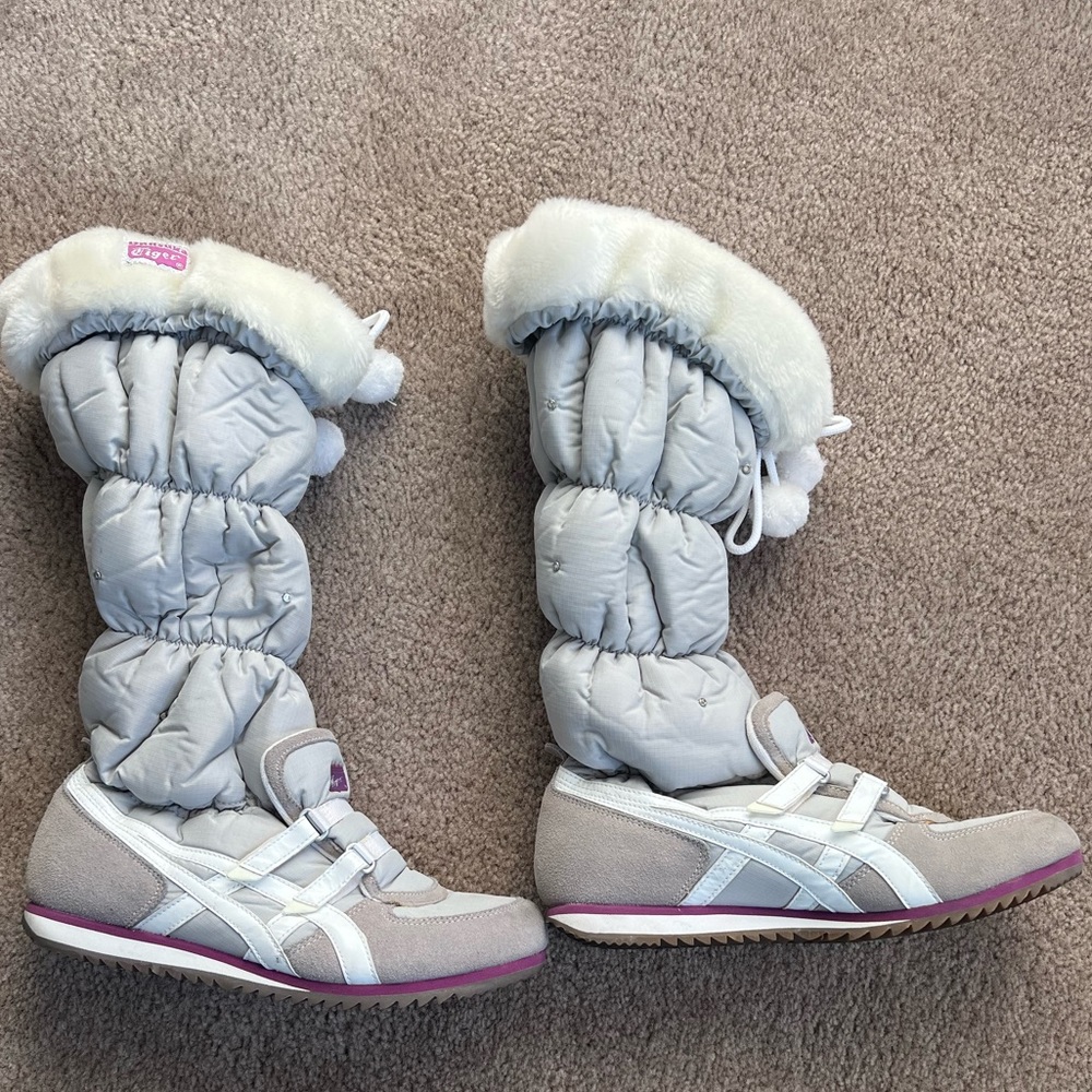 Onitsuka Tiger ASICS Women’s Tall Winter Boots